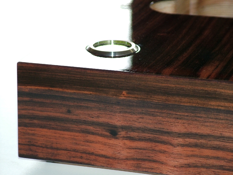 Garrard 301 Makassar 24